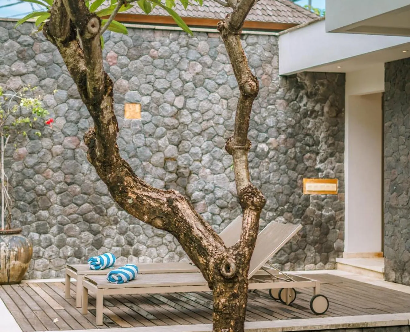 Villa Anahata: Modern 2Br Villa W/ Pool In Seminyak ! 0*,