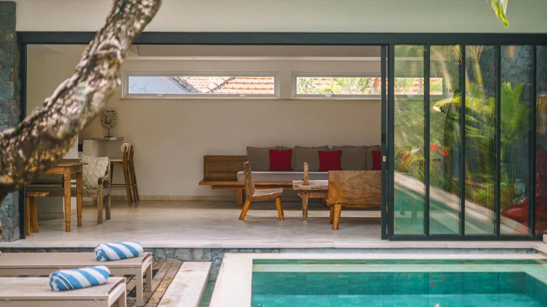 Villa Anahata: Modern 2Br Villa W/ Pool In Seminyak !