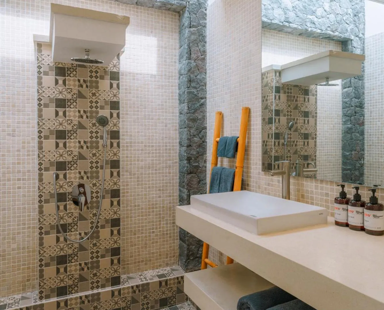 Villa Anahata: Modern 2Br Villa W/ Pool In Seminyak !