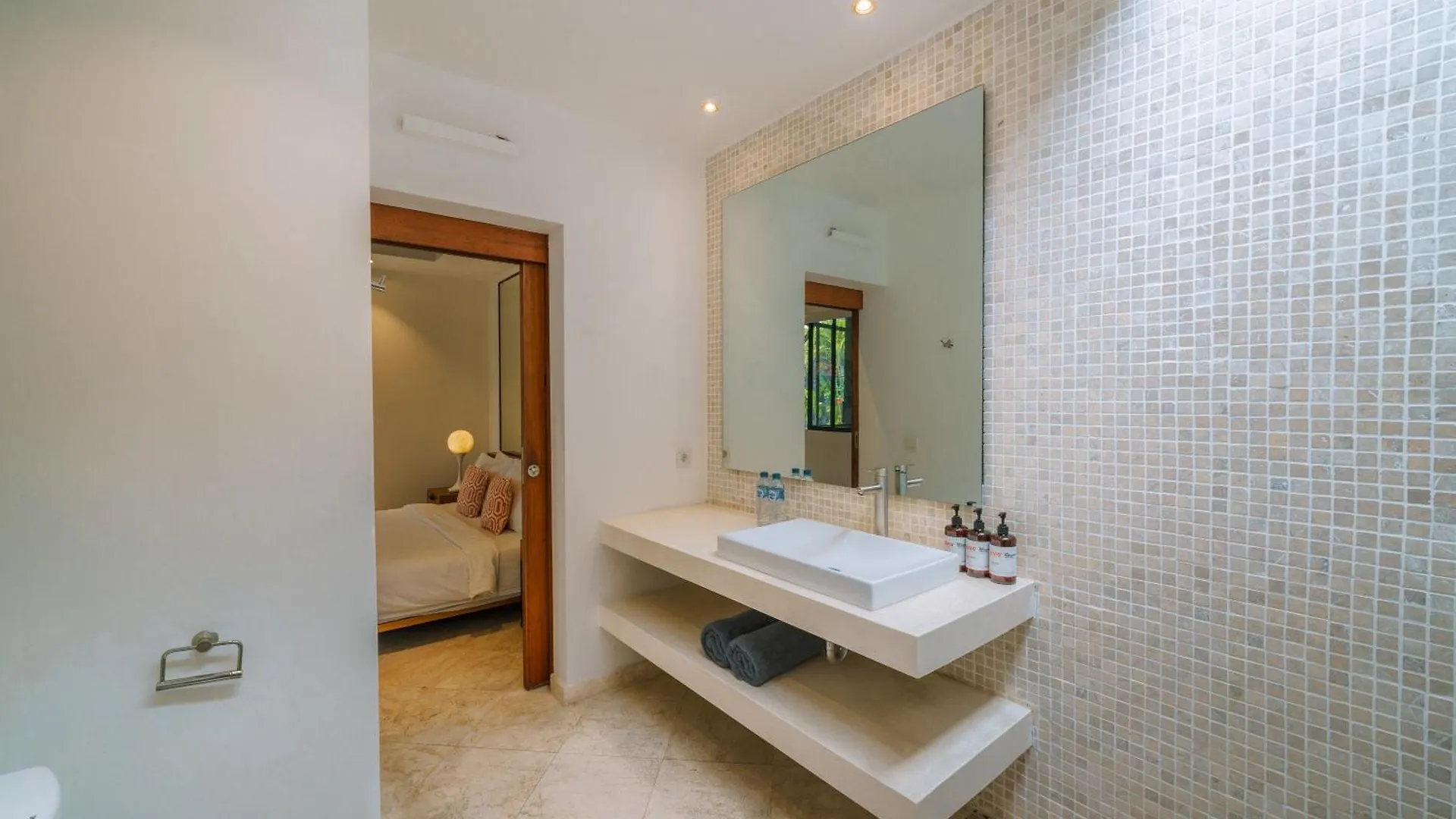 Villa Anahata: Modern 2Br Villa W/ Pool In Seminyak ! Indonesien