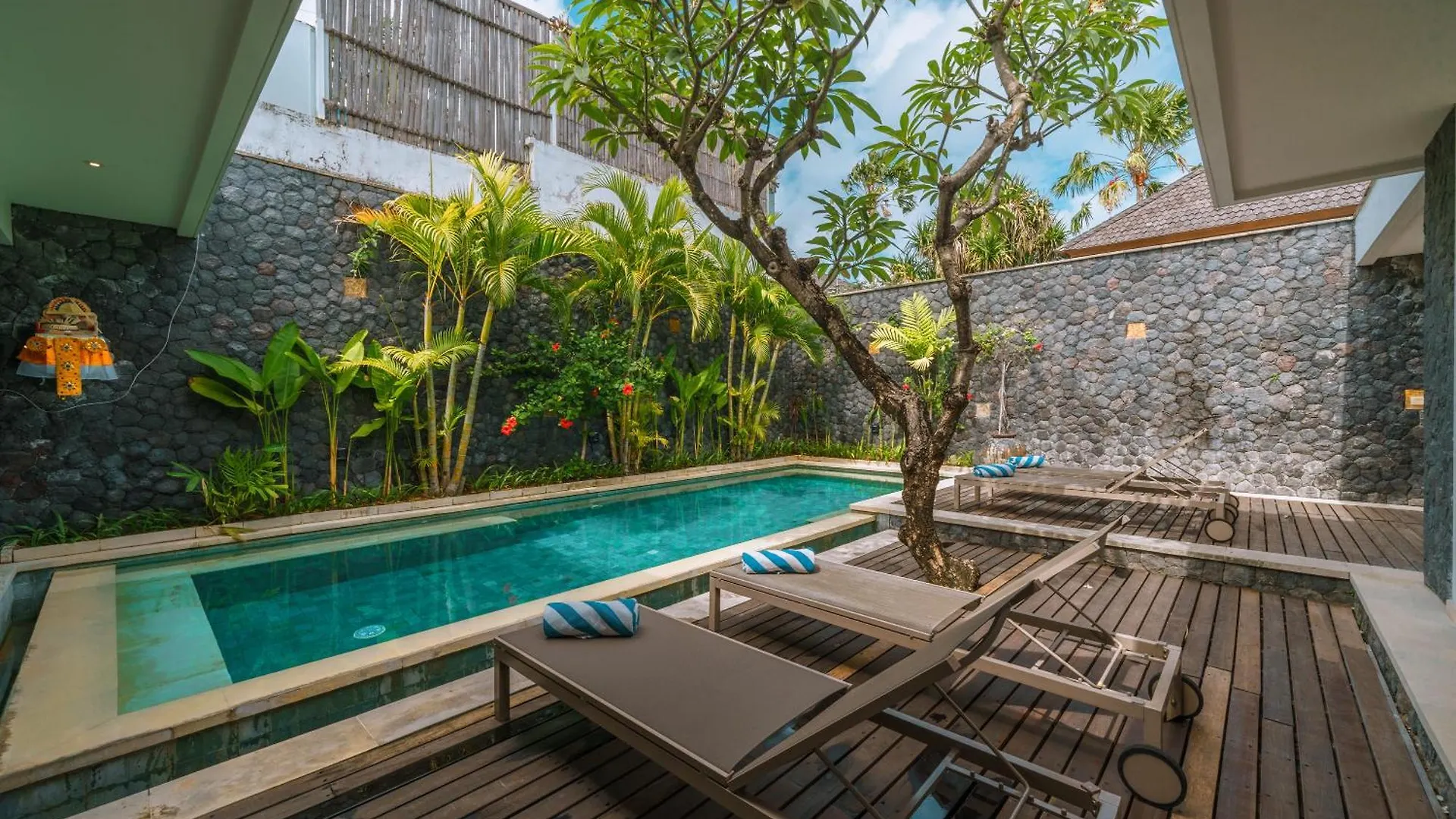 Villa Anahata: Modern 2Br Villa W/ Pool In Seminyak !